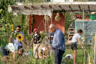 HEKS Neue Gärten: Gemeinsam gärtnern – Integration durch Gartenarbeit